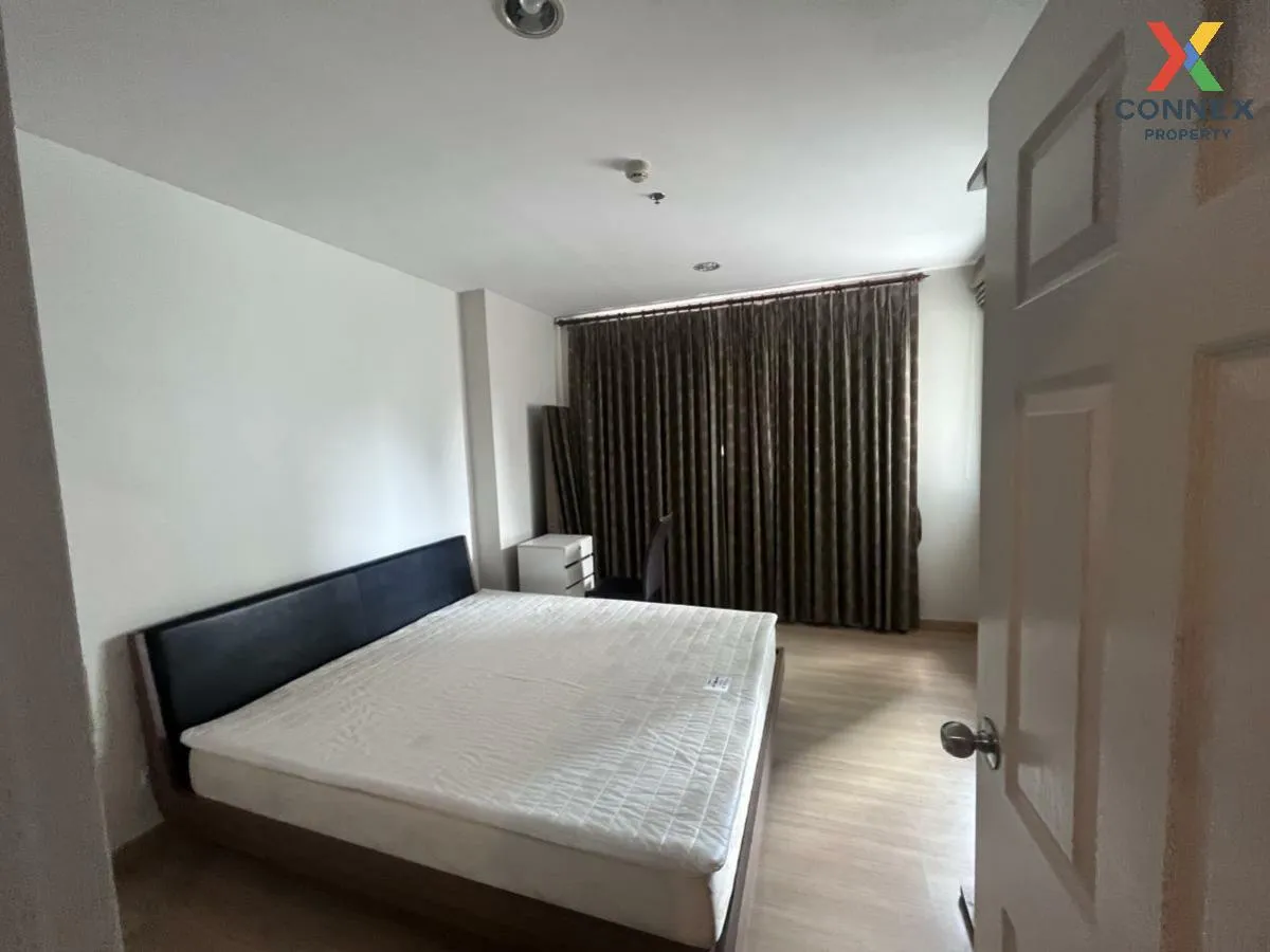 FOR RENT condo , Life @ Sathorn 10 , high floor , BTS-Chong Nonsi