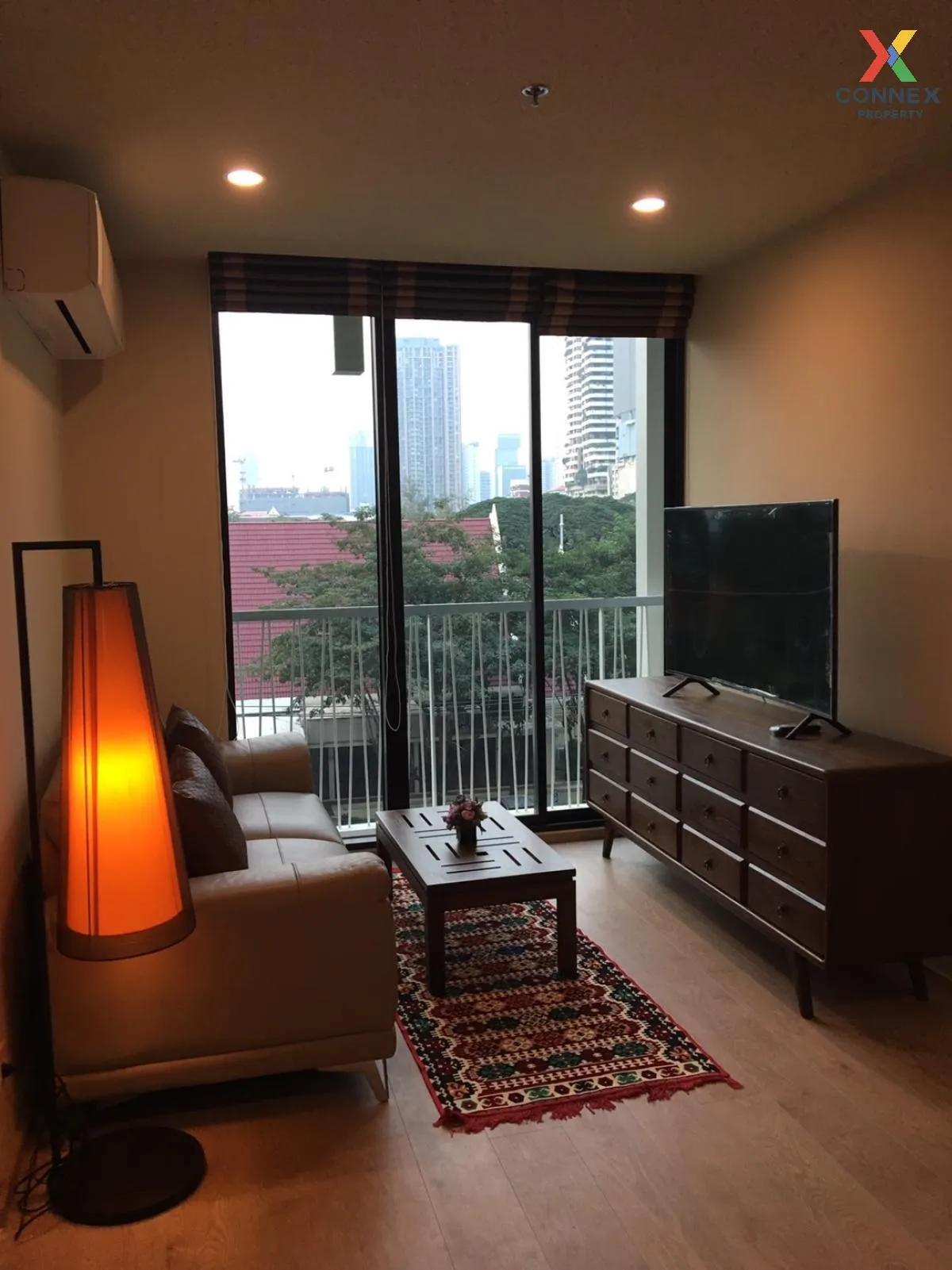 FOR RENT condo Life @ Sathorn 10 , corner unit , BTS-Chong Nonsi , Silom , Bang Rak , Bangkok , CX-00217 1