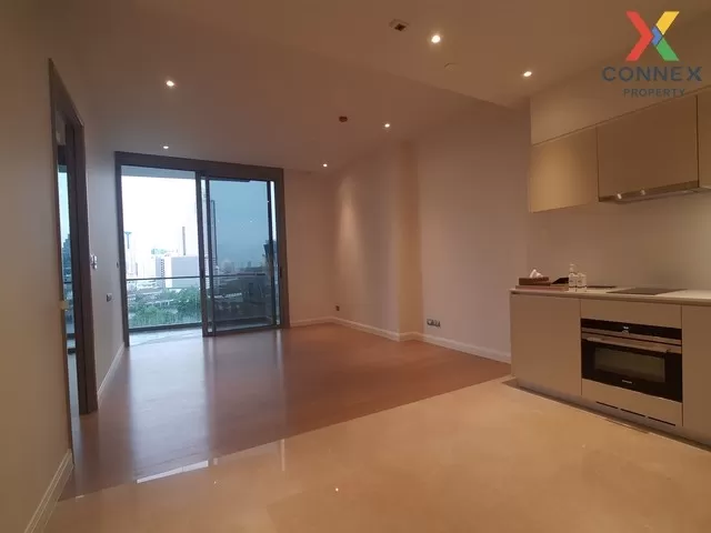 FOR RENT condo , Magnolias Waterfront Residence , corner unit , BTS-Chong Nonsi , Khlong Ton Sai , Khlong San , Bangkok , CX-00274 2