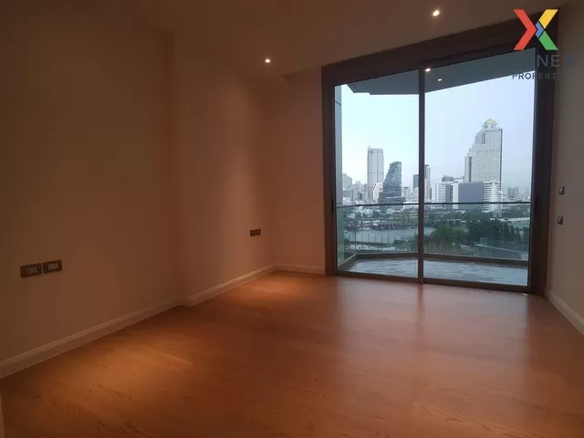 FOR RENT condo , Magnolias Waterfront Residence , corner unit , BTS-Chong Nonsi , Khlong Ton Sai , Khlong San , Bangkok , CX-00274