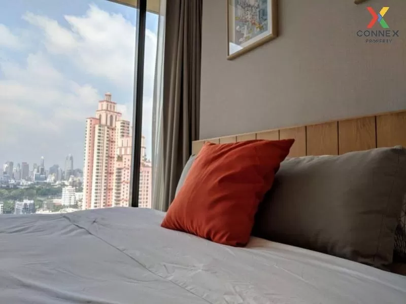 FOR RENT condo , The Lumpini 24 , corner unit , BTS-Phrom Phong , Khlong Tan , Khlong Toei , Bangkok , CX-00296