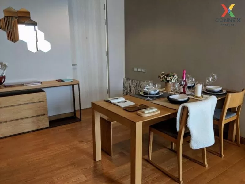 FOR RENT condo , The Lumpini 24 , corner unit , BTS-Phrom Phong , Khlong Tan , Khlong Toei , Bangkok , CX-00296