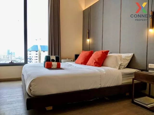 FOR RENT condo , The Esse Asoke , corner unit , BTS-Asok , Khlong Toei Nuea , Watthana , Bangkok , CX-00300