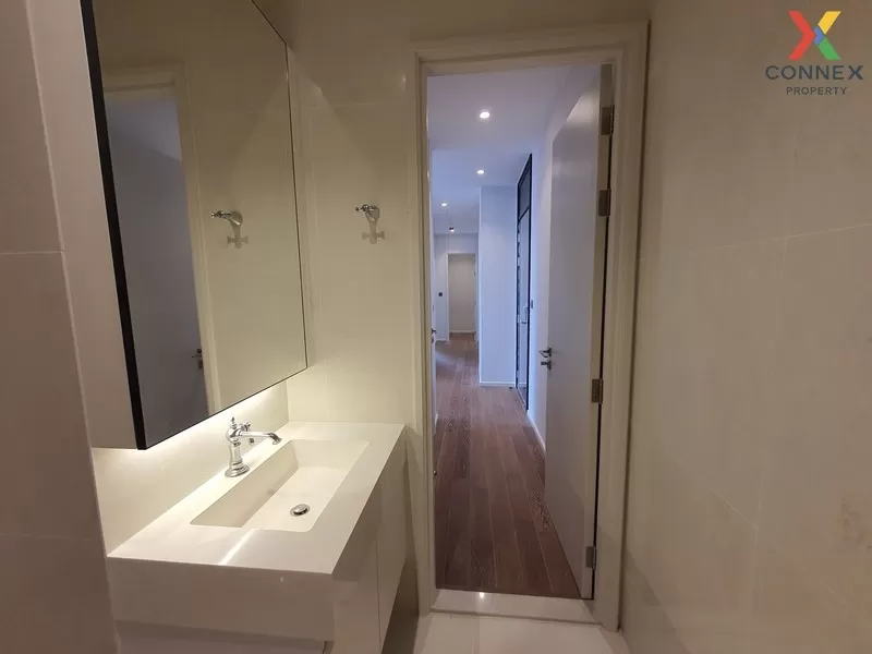 FOR SALE condo , Muniq Langsuan , high floor , BTS-Ratchadamri , Lumpini , Pathum Wan , Bangkok , CX-00362