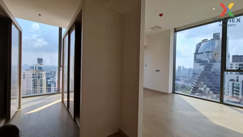 FOR SALE condo , The Strand Thonglor , high floor , BTS-Thong Lo , Khlong Toei Nuea , Watthana , Bangkok , CX-00364