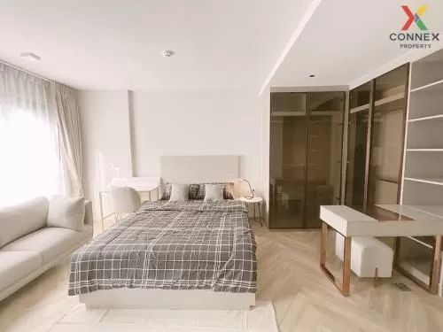 FOR RENT condo , Chapter Thonglor 25 , corner unit , BTS-Thong Lo , Khlong Tan , Watthana , Bangkok , CX-00389