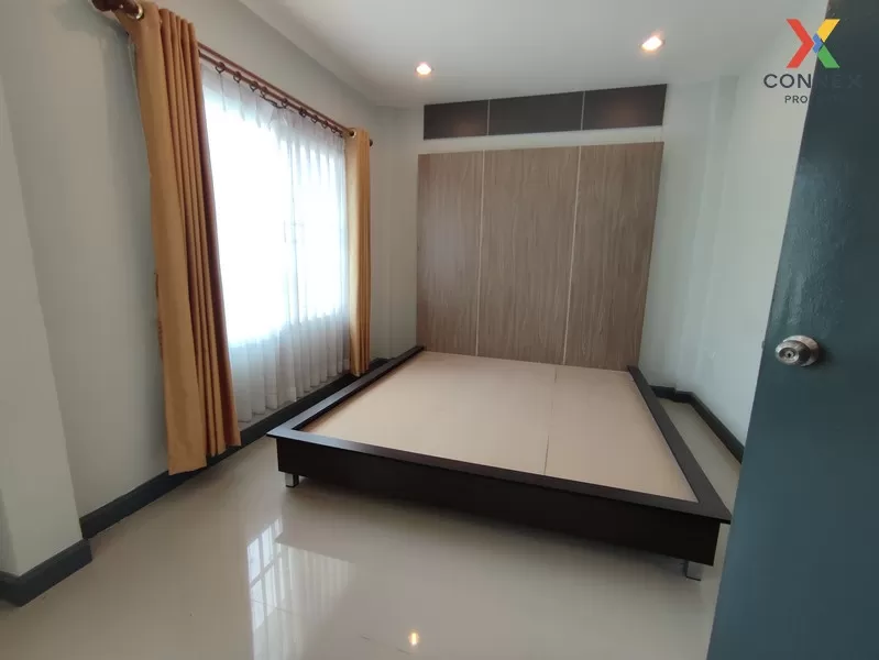 FOR SALE townhome , Baan Sintawee Thianthale 2 , wide frontage , Samae Dam , Bang Khun Thian , Bangkok , CX-00419