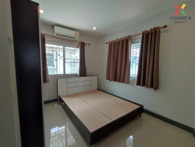 FOR SALE townhome , Baan Sintawee Thianthale 2 , wide frontage , Samae Dam , Bang Khun Thian , Bangkok , CX-00419