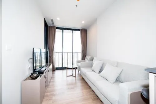 FOR RENT condo , Oka Haus Sukhumvit 36 , high floor , BTS-Thong Lo , Khlong Tan , Khlong Toei , Bangkok , CX-00471