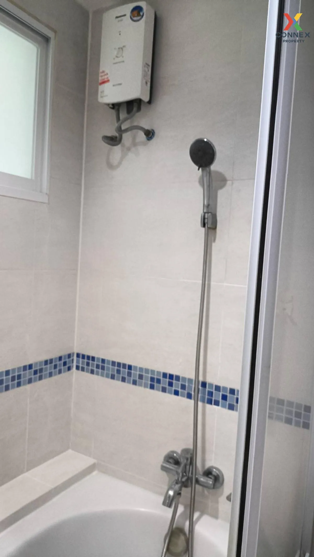 FOR RENT condo , Life @ Sathorn 10 , high floor , BTS-Chong Nonsi