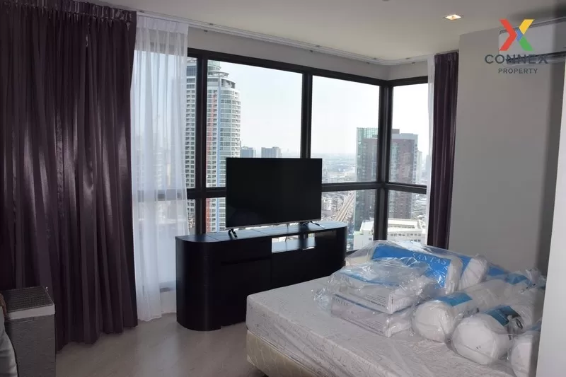 FOR RENT condo , RHYTHM Sukhumvit 44/1 , Duplex , high floor , BTS-Phra Khanong , Phra Khanong , Khlong Toei , Bangkok , CX-00701