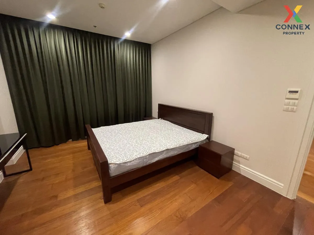 FOR RENT condo , Bright Sukhumvit 24 , Duplex , high floor , BTS- 4