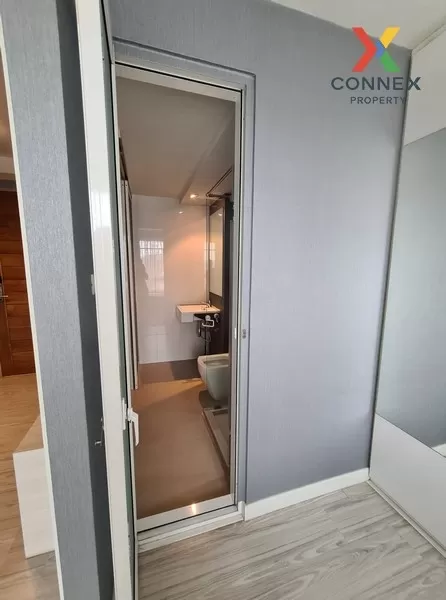 FOR RENT condo , C Style Condo , Duplex , high floor , MRT-Sutthisan , Sam Saen Nok , Huai Khwang , Bangkok , CX-00953