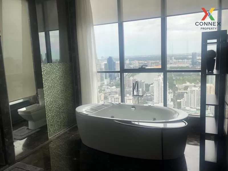 FOR SALE condo , Hyde Sukhumvit 13 , Duplex , high floor , BTS-Nana , Khlong Toei Nuea , Watthana , Bangkok , CX-00975