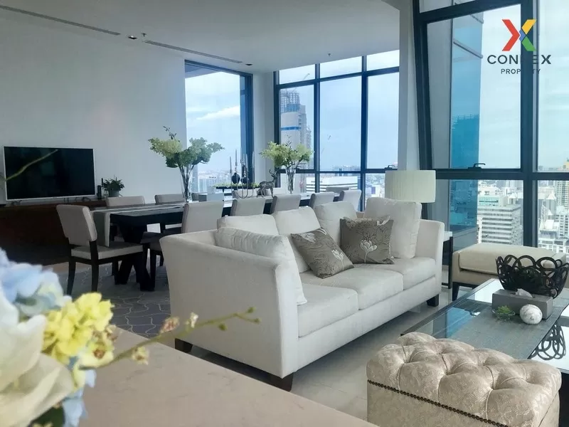 FOR SALE condo , Hyde Sukhumvit 13 , Duplex , high floor , BTS-Nana , Khlong Toei Nuea , Watthana , Bangkok , CX-00975