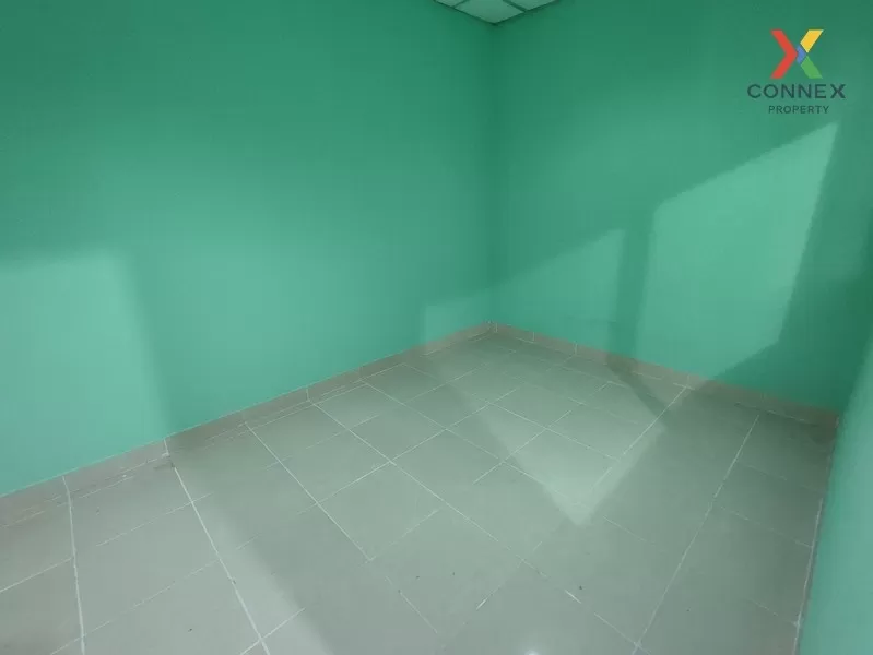 FOR SALE townhome , Baan Dan Thong Village , wide frontage ,  , Sam Khok , Pathum Thani , CX-01013