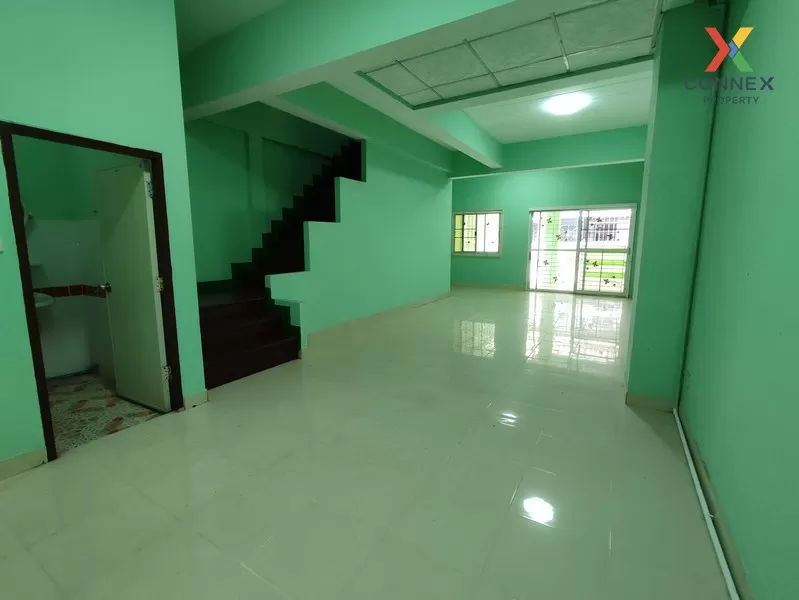 FOR SALE townhome , Baan Dan Thong Village , wide frontage ,  , Sam Khok , Pathum Thani , CX-01013