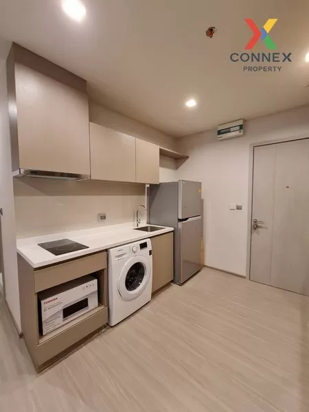 FOR RENT condo , Life Sukhumvit 62 , Duplex , high floor , BTS-Punnawithi , Bang Chak , Phra Khanong , Bangkok , CX-01246