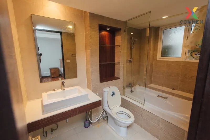 FOR RENT condo , Avenue Sukhumvit 61 , Duplex , high floor , BTS-Thong Lo , Khlong Tan Nuea , Watthana , Bangkok , CX-01427