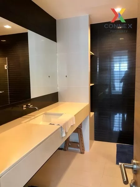 FOR RENT condo , Rhythm Ratchada - Huai Khwang , Duplex , nice view , MRT-Huai Khwang , Sam Saen Nok , Huai Khwang , Bangkok , CX-01584