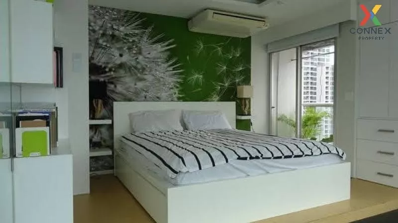 FOR RENT condo , Silom Suite , Duplex , wide frontage , BTS-Saint Louis , Silom , Bang Rak , Bangkok , CX-02061 1