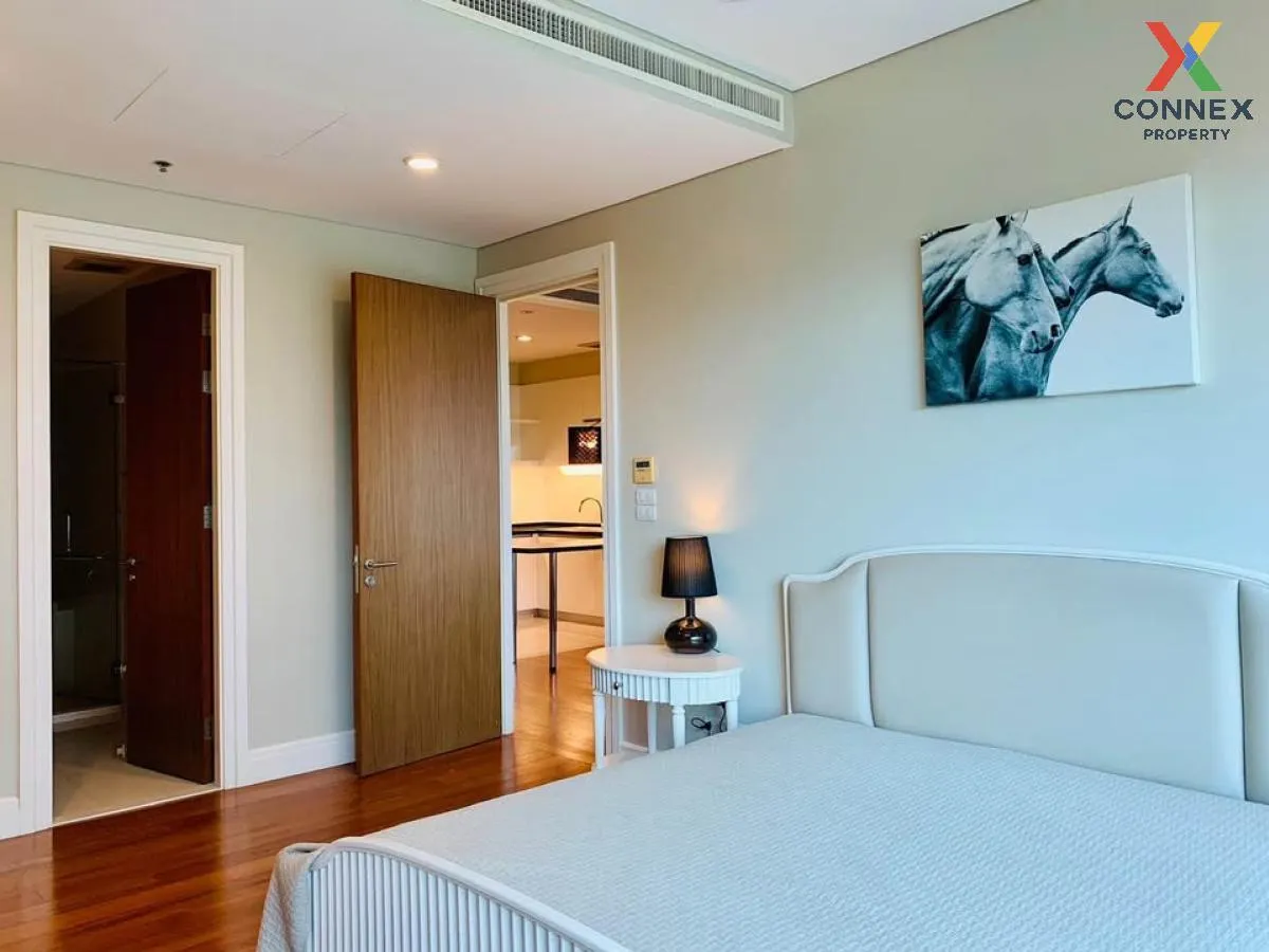 FOR RENT condo , Bright Sukhumvit 24 , Duplex , wide frontage , B