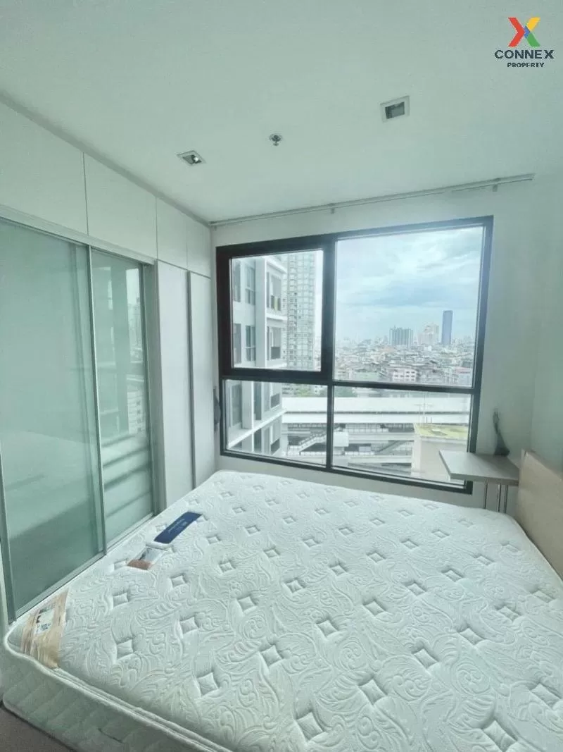 FOR RENT condo , Ideo Mobi Sathorn , Duplex , wide frontage , BTS-Krung Thon Buri , Bang Lamphu Lang , Khlong San , Bangkok , CX-02293