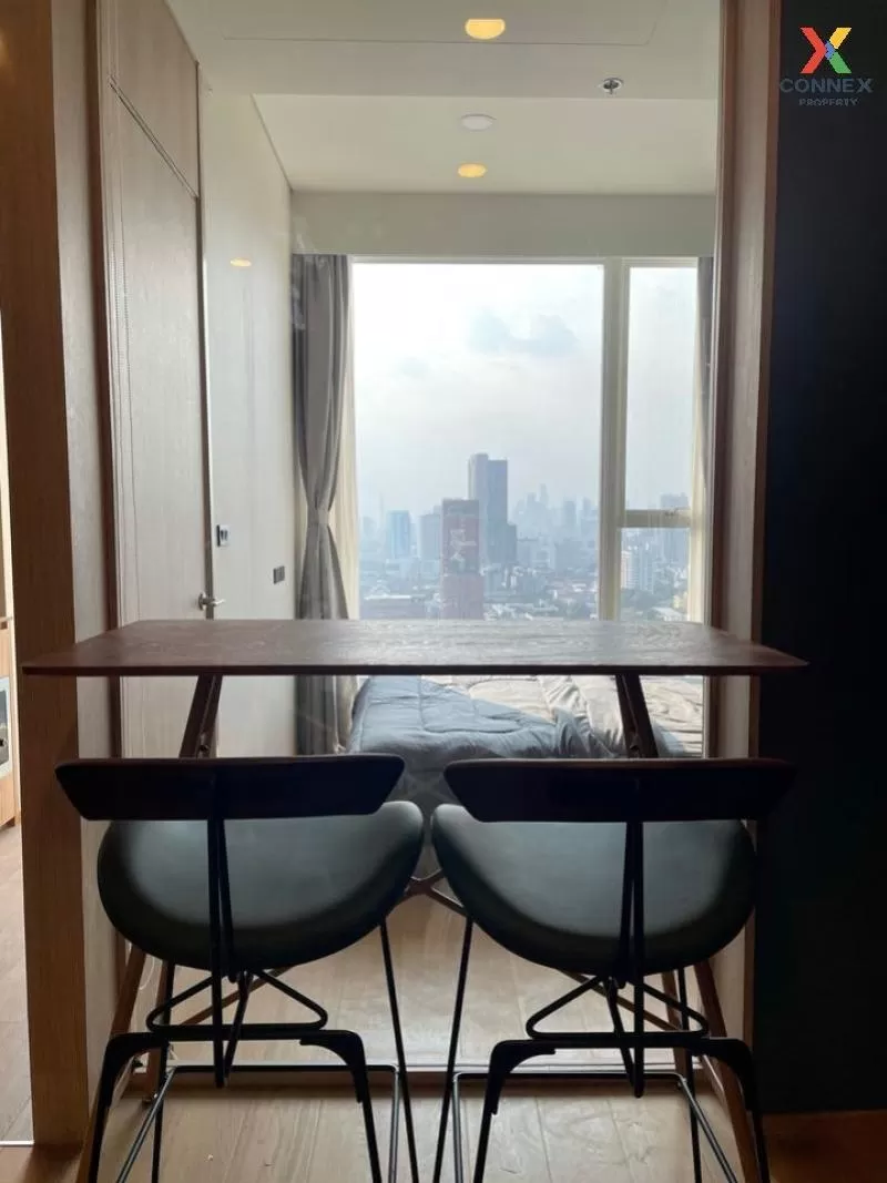 FOR RENT condo , Siamese Exclusive Sukhumvit 42 , Duplex , wide frontage , BTS-Ekkamai , Phra Khanong , Khlong Toei , Bangkok , CX-02298