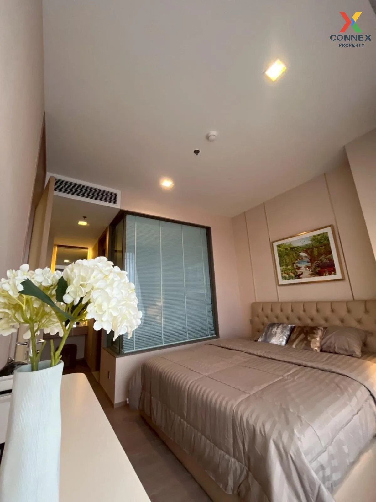 FOR RENT condo , The Esse Asoke , Duplex , wide frontage , BTS-As