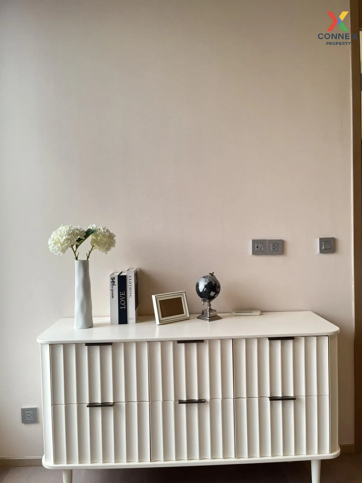 FOR RENT condo , The Esse Asoke , Duplex , wide frontage , BTS-As