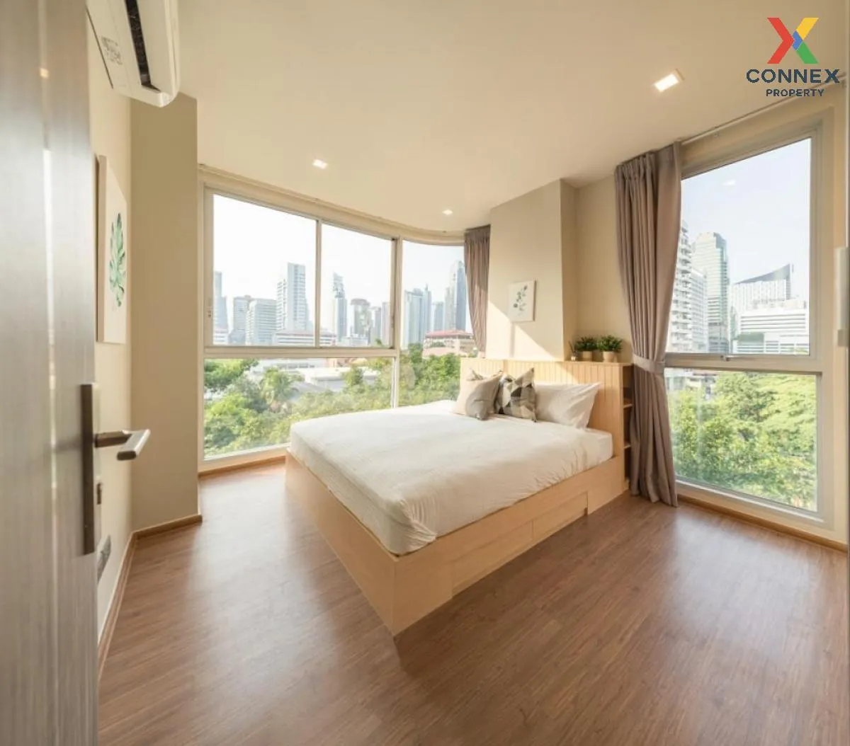 FOR RENT condo , Q Prasarnmit , Duplex , wide frontage , BTS-Phrom Phong , Khlong Tan Nuea , Watthana , Bangkok , CX-02469