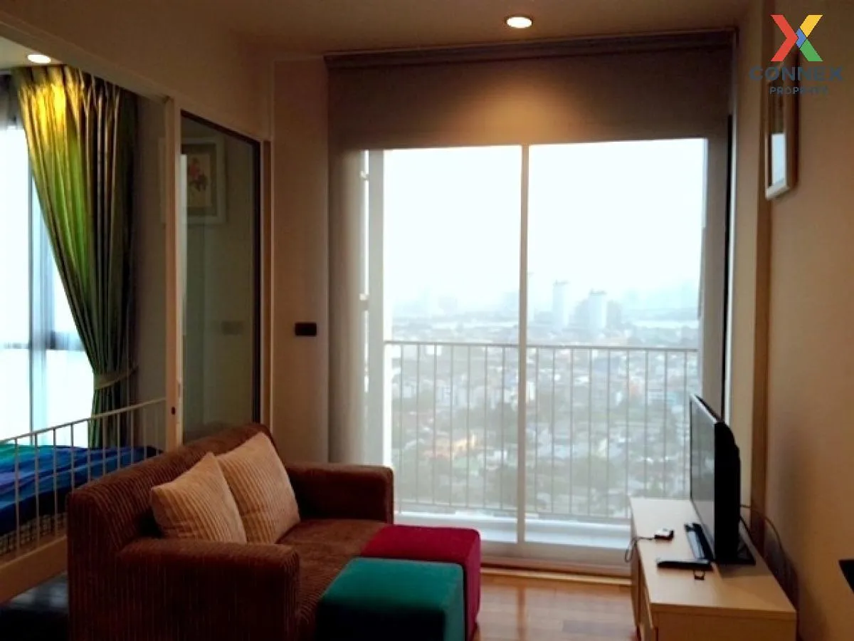 FOR RENT condo , Fuse Sathorn - Taksin , Duplex , wide frontage , BTS-Wongwian Yai , Bang Lamphu Lang , Khlong San , Bangkok , CX-02689