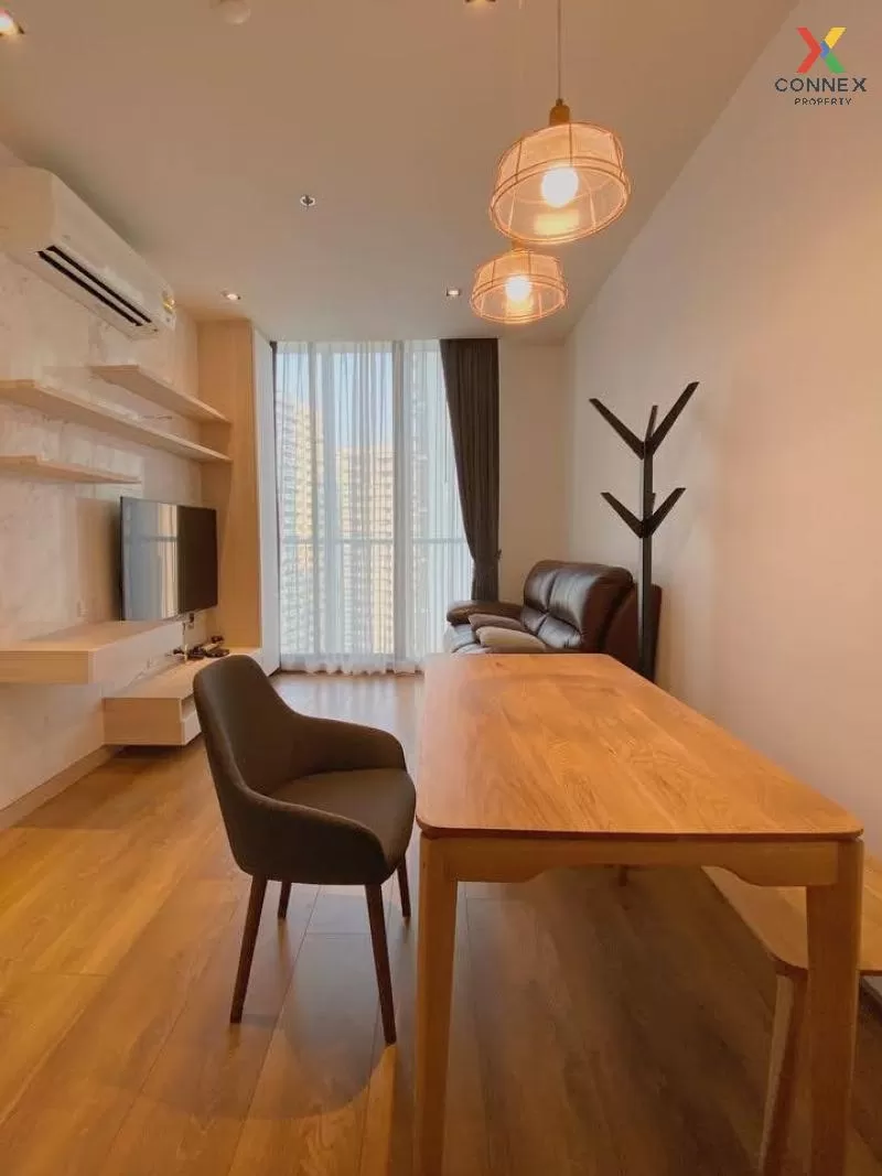 FOR RENT condo , Park Origin Phrom Phong , Duplex , wide frontage , BTS-Phrom Phong , Khlong Tan , Khlong Toei , Bangkok , CX-03033