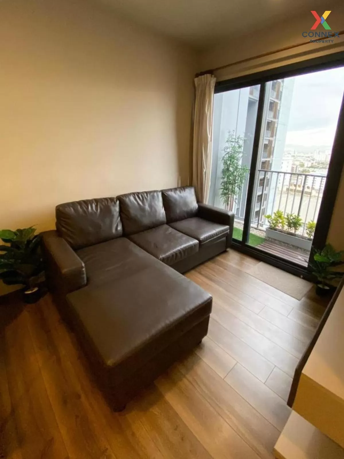 FOR RENT condo , Onyx Phaholyothin , nice view , high floor , BTS-Saphan Khwai , Sam Sen Nai , Phaya Thai , Bangkok , CX-05915 2