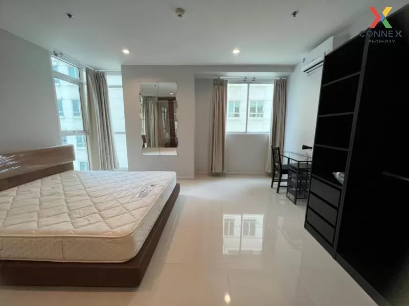 FOR RENT condo , Sukhumvit City Resort , nice view , high floor , BTS-Nana , Khlong Toei Nuea , Watthana , Bangkok , CX-06043