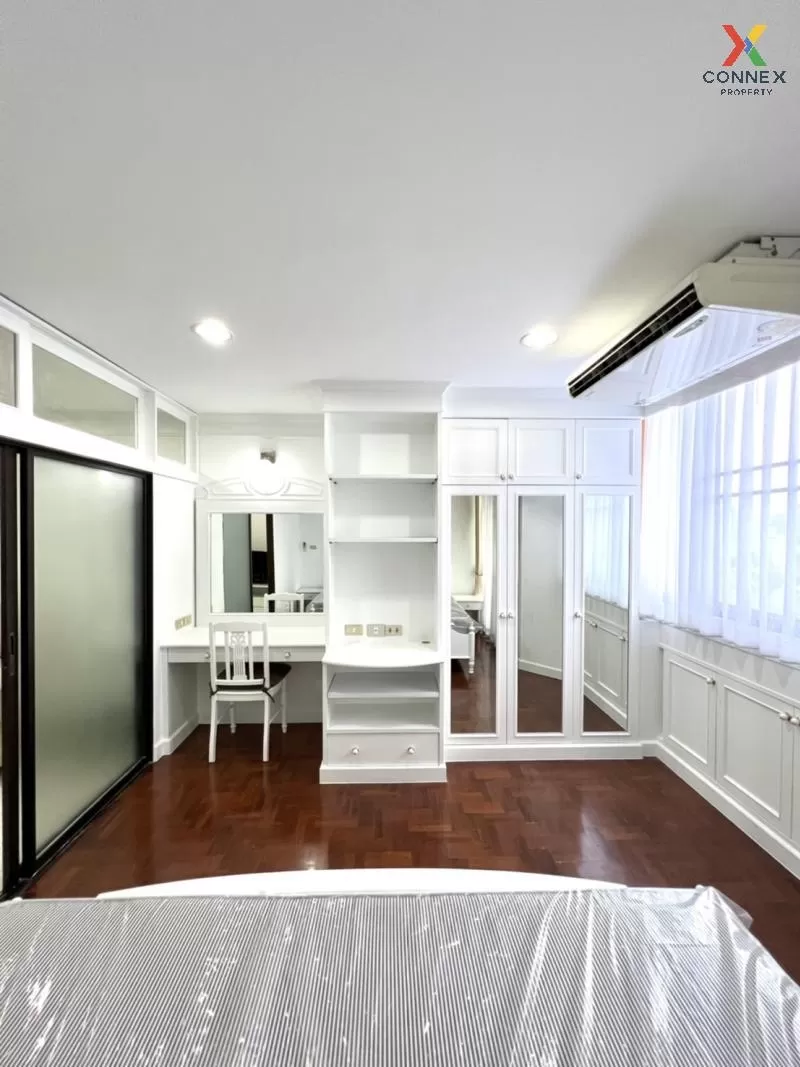 FOR RENT condo , Supalai Place Sukhumvit 39 , high floor , BTS-Phrom Phong , Khlong Tan Nuea , Watthana , Bangkok , CX-06064