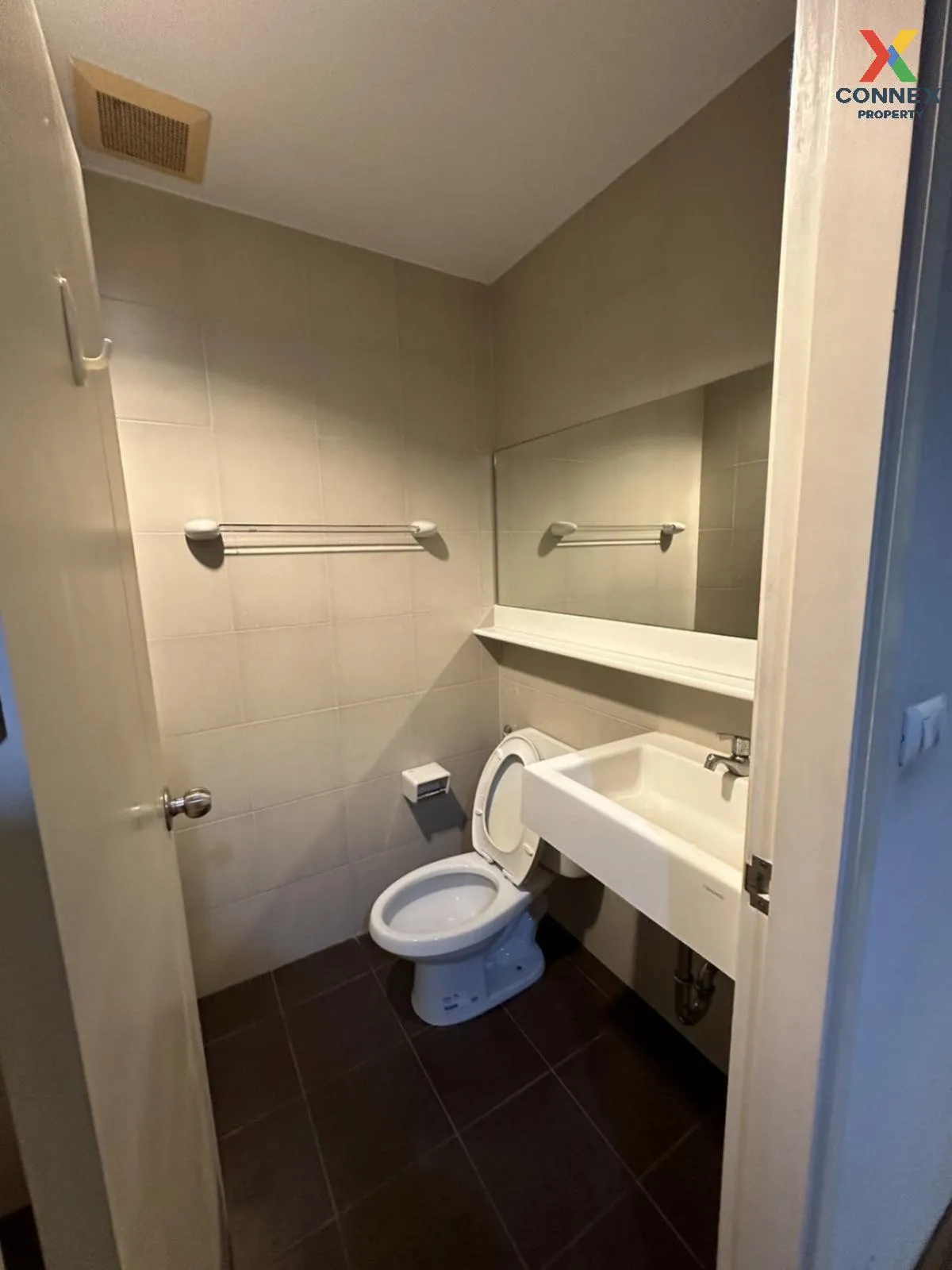 FOR RENT condo , Aspire Rama 4 , BTS-Ekkamai , Phra Khanong , Khl