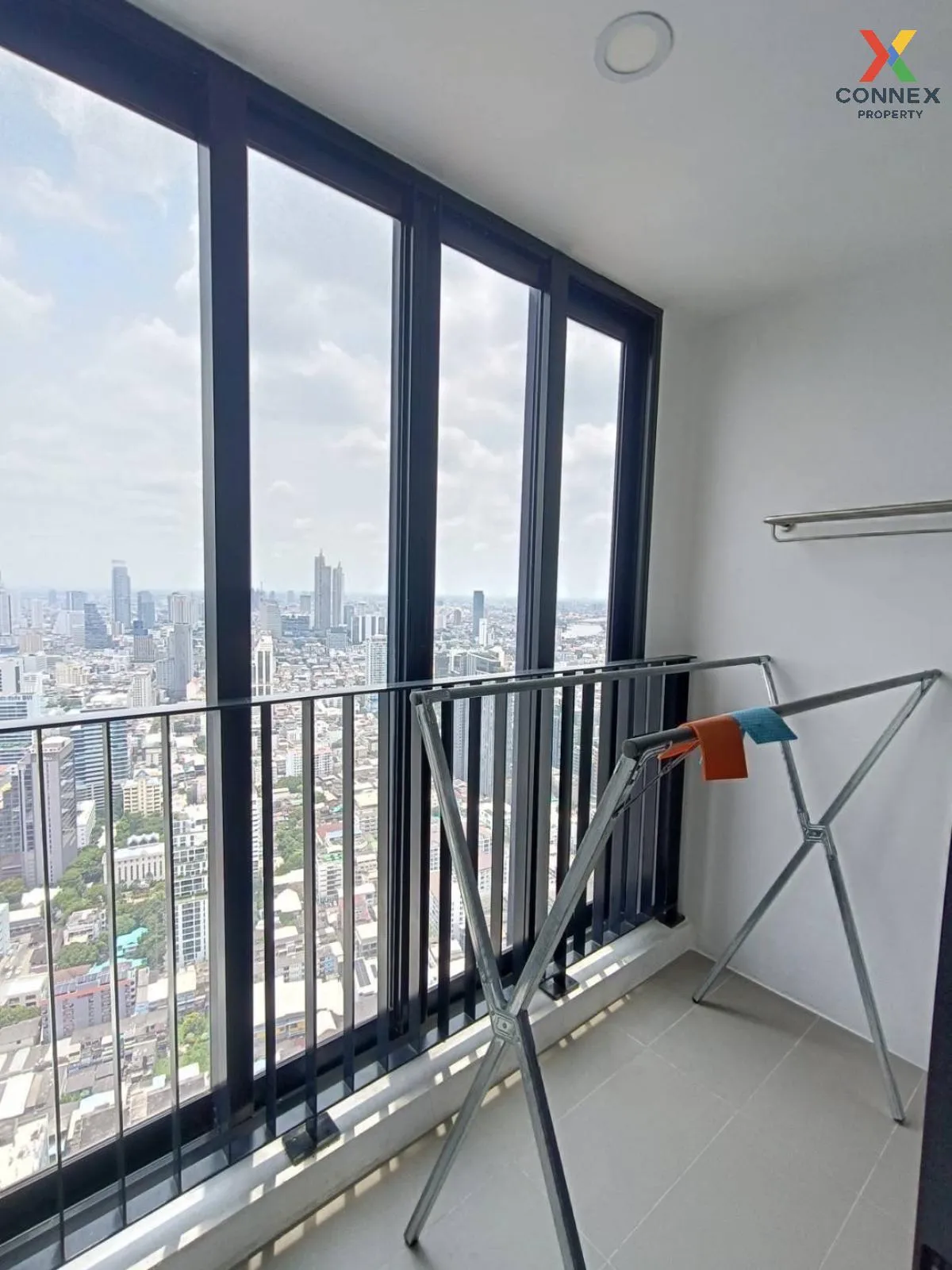 FOR RENT condo , EDGE Sukhumvit 23 , BTS-Asok , Khlong Toei Nuea 