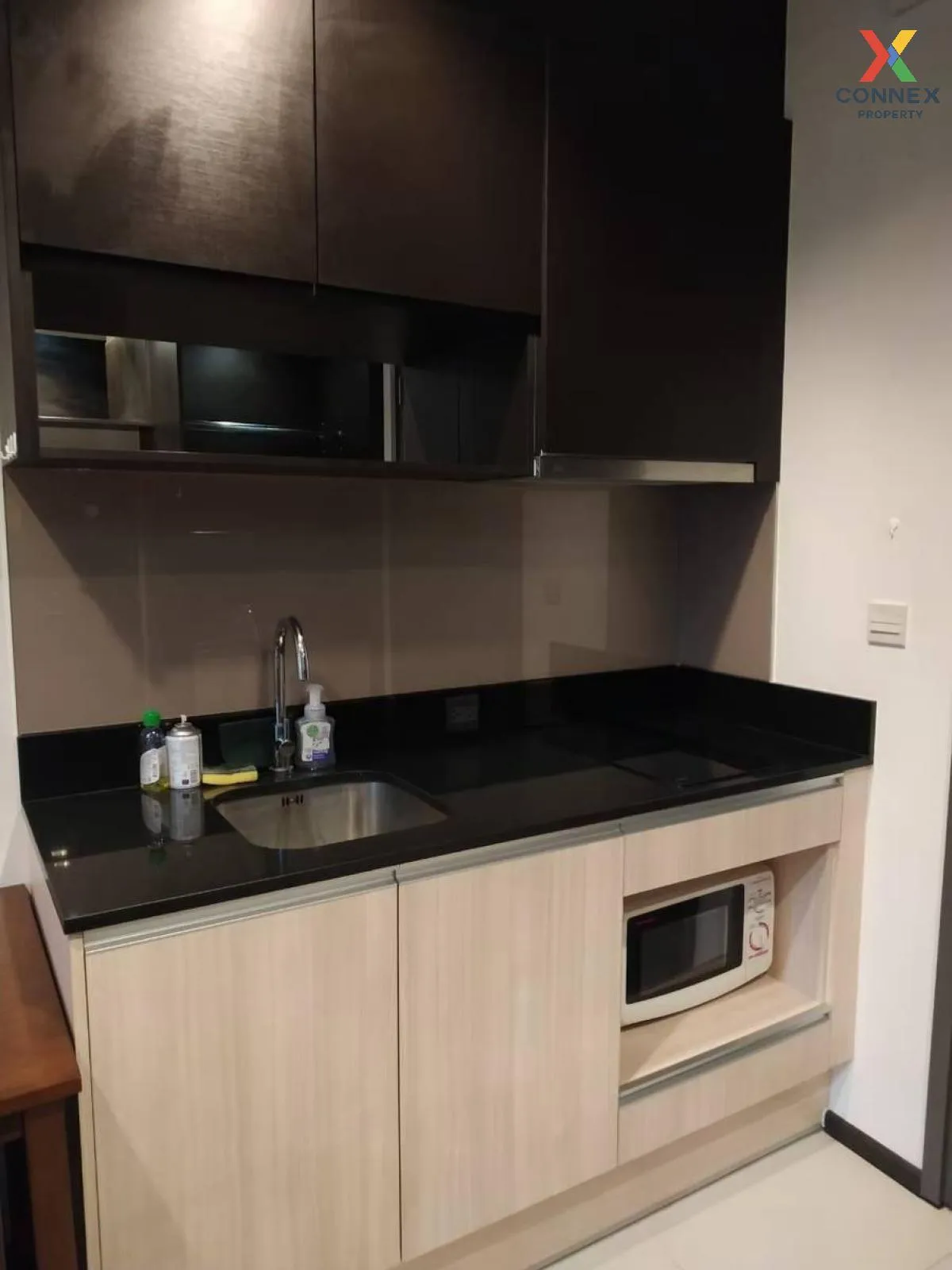FOR RENT condo , EDGE Sukhumvit 23 , BTS-Asok , Khlong Toei Nuea  2