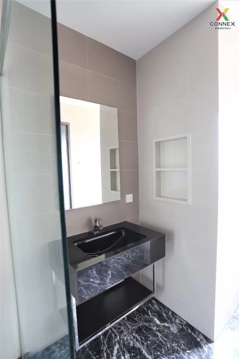 FOR RENT condo , EDGE Sukhumvit 23 , corner unit , BTS-Asok , Khlong Toei Nuea , Watthana , Bangkok , CX-09745