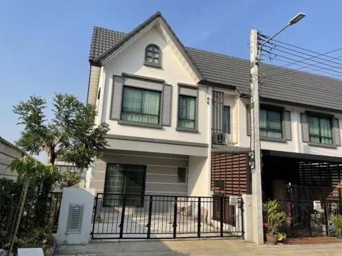 For Sale Townhouse/Townhome  , Modi Villa Ratchaphruek-Tiwanon , corner unit , wide frontage , Khlong Khoi , Pak Kret , Nonthaburi , CX-100071