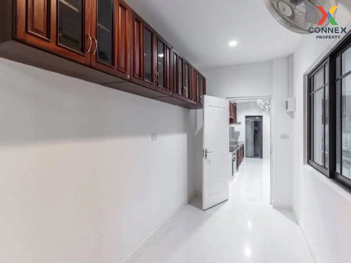 For Sale House , Bangkok Boulevard Rangsit - Khlong 4 , Bueng Yitho , Thanyaburi , Pathum Thani , CX-100167