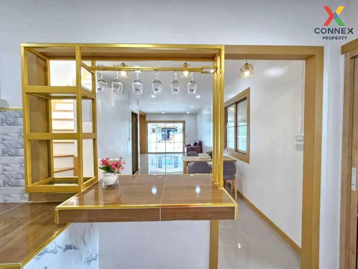 For Sale Townhouse/Townhome  , Monwadee Exclusive , corner unit , newly renovated , Bang Bua Thong , Bang Bua Thong , Nonthaburi , CX-100247