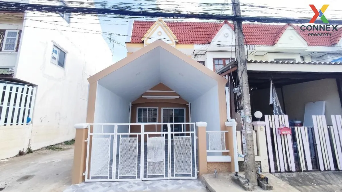 For Sale Townhouse/Townhome  , Uthong Place 2 , corner unit , newly renovated , Khu Khot , Lam Luk Ka , Pathum Thani , CX-100276 1