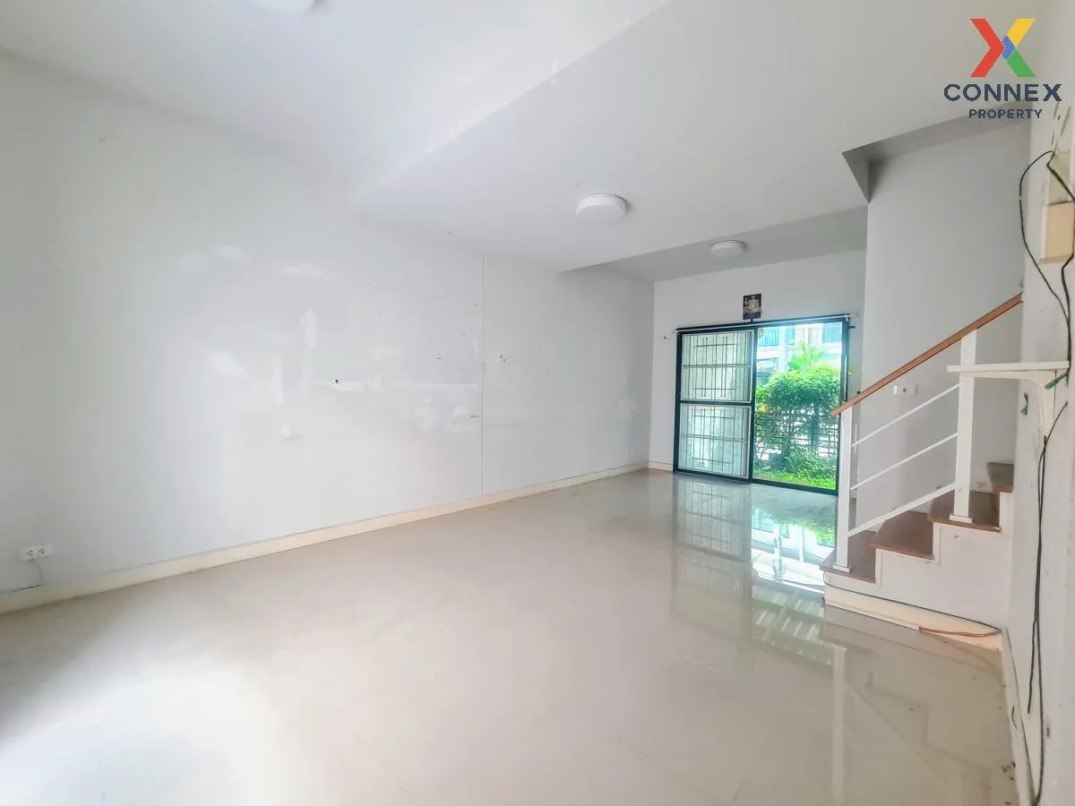 For Sale Townhouse/Townhome  , The Connect Suvarnabhumi 3 , Racha Thewa , Bang Phli , Samut Prakarn , CX-100442