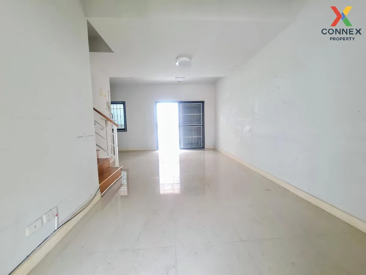 For Sale Townhouse/Townhome  , The Connect Suvarnabhumi 3 , Racha Thewa , Bang Phli , Samut Prakarn , CX-100442 4