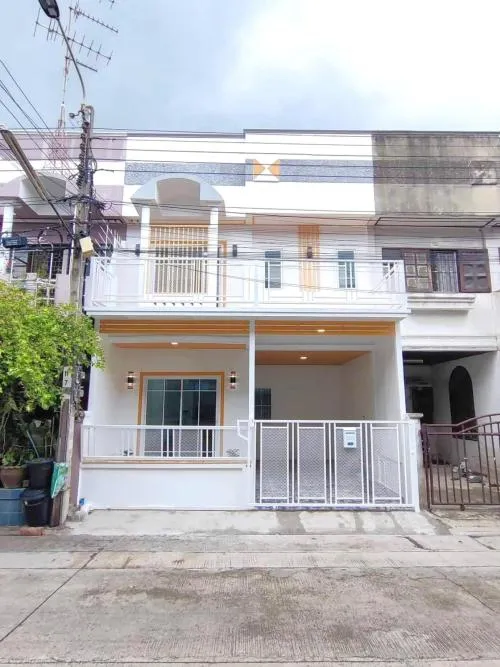 For Sale Townhouse/Townhome  , Nuttakarn Phetkasem 112 , MRT-Lak Song , Khang Phlu , Nong Khaem , Bangkok , CX-100551