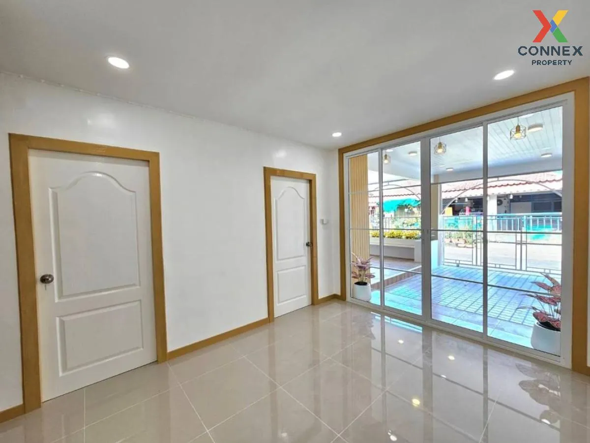 For Sale Townhouse/Townhome  , Baan Pruksa 3 Soi Watlatpladuk , newly renovated , Bang Khu Rat , Bang Bua Thong , Nonthaburi , CX-100847