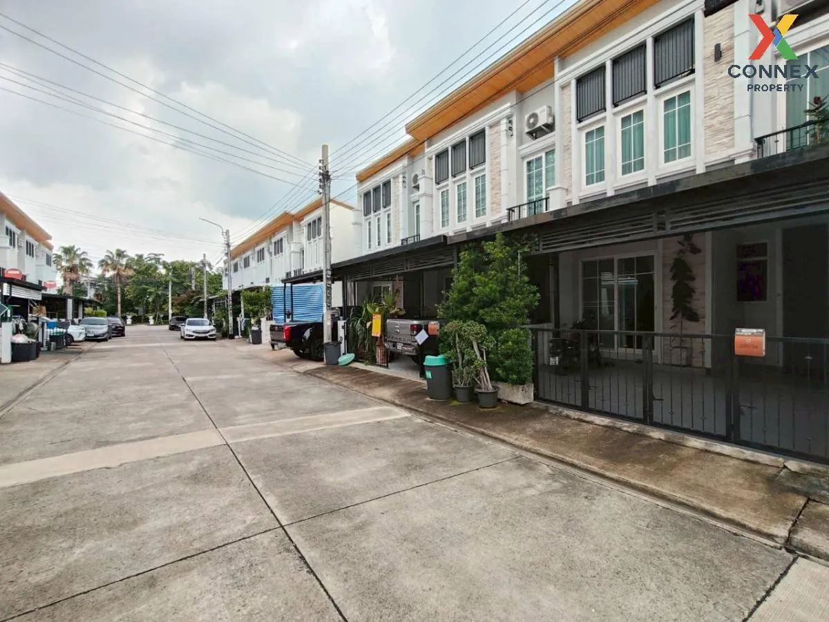 ขายทาวน์เฮ้าส์/ทาวน์โฮม  โกลเด้น ทาวน์ 2 ลาดพร้าว-เกษตรนวมินทร์ ค 2