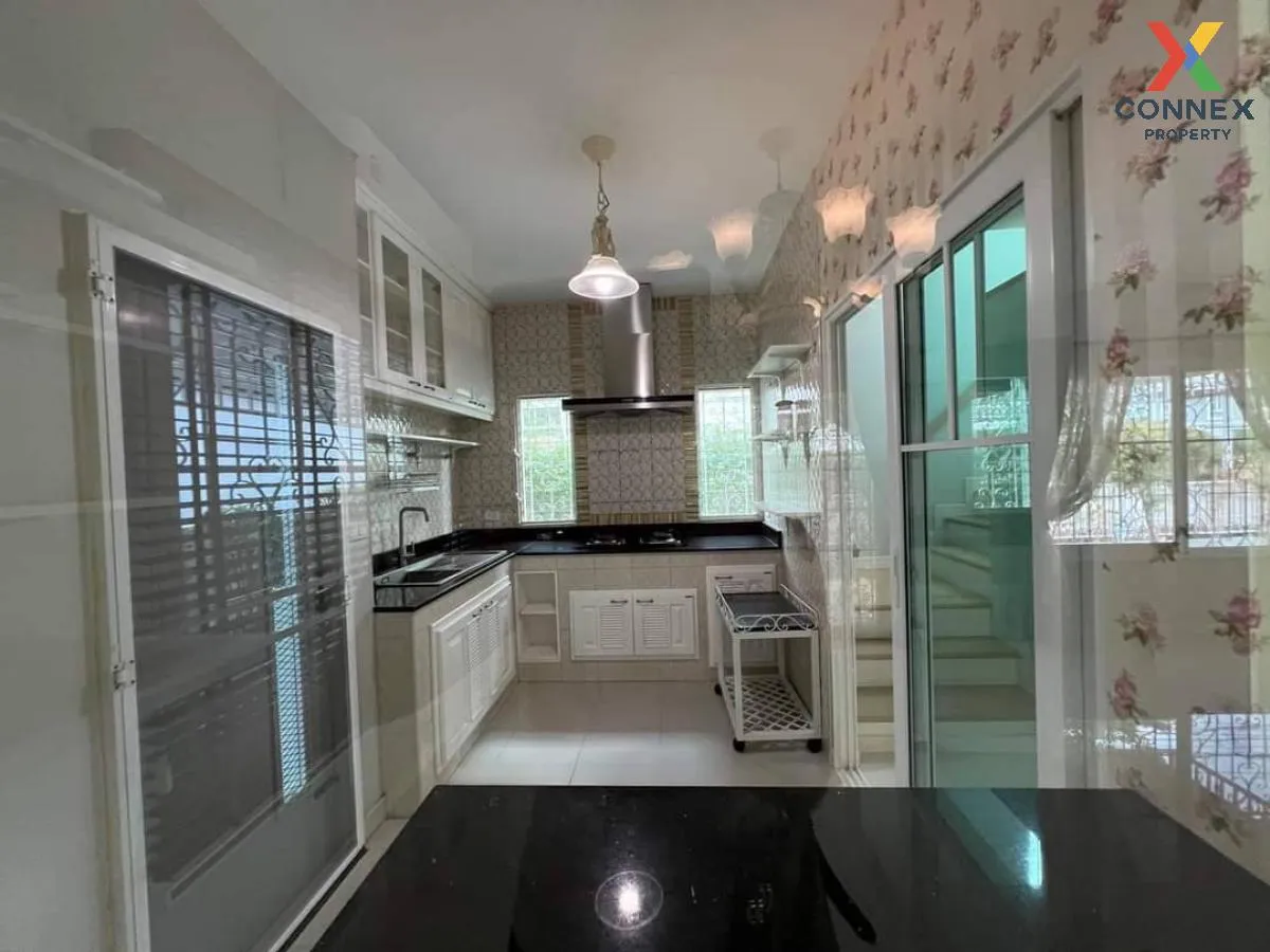 For Sale House , Villaggio Pinklao-Salaya , corner unit , Sala Klang , Bang Kruai , Nonthaburi , CX-101033